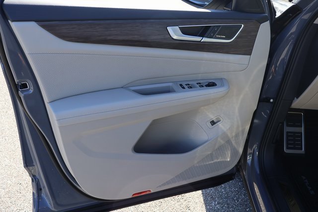 New 2026 Volkswagen Atlas SEL Premium R-Line image 10