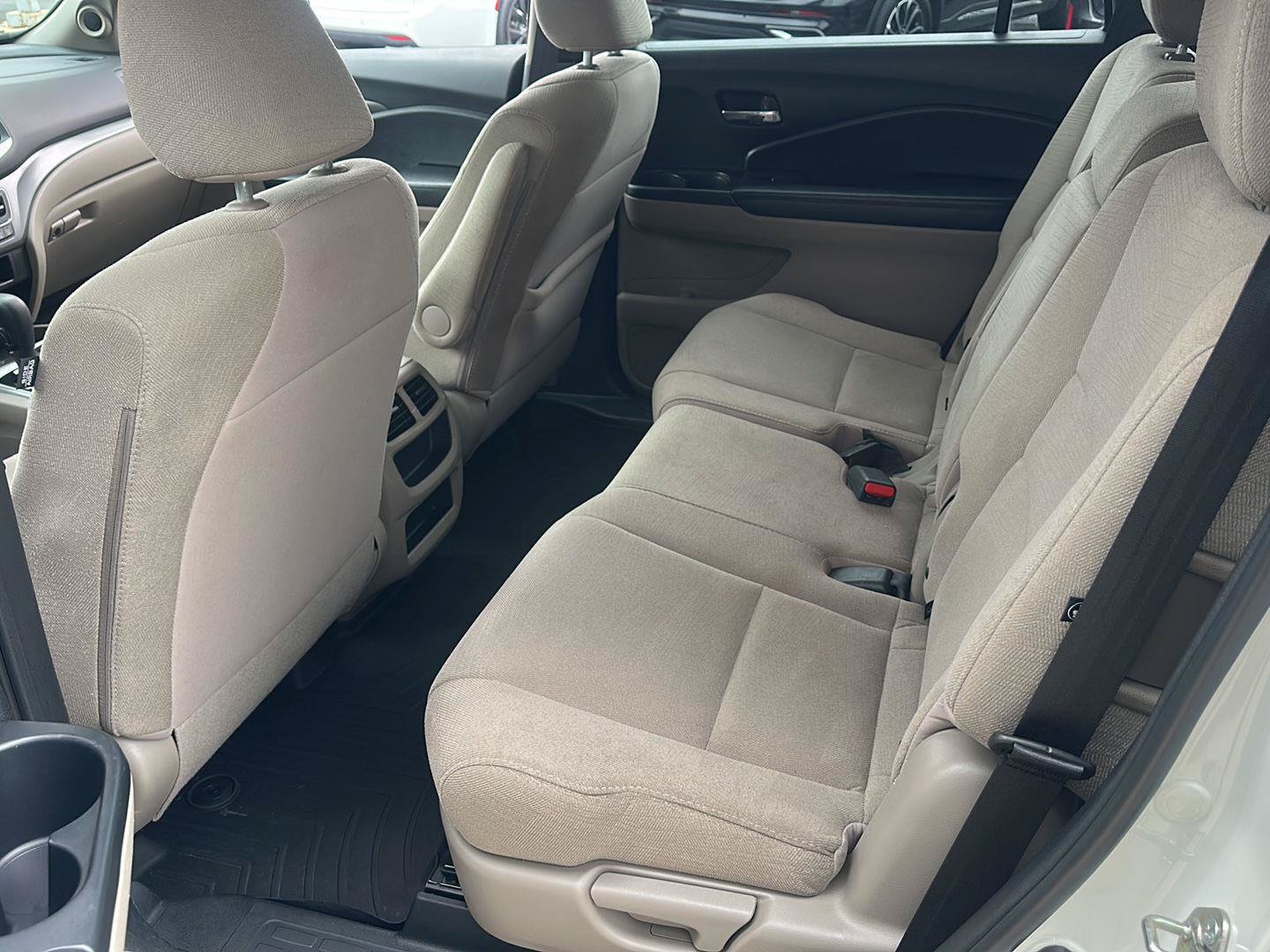 Used 2016 Honda Pilot LX image 16