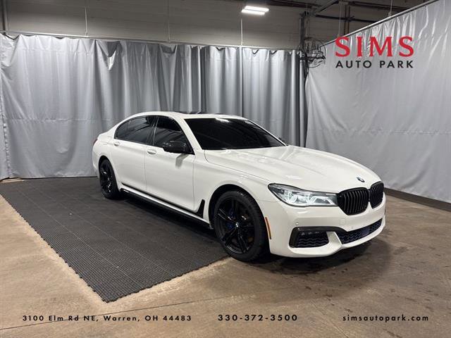 Used 2018 BMW 750i xDrive image 1