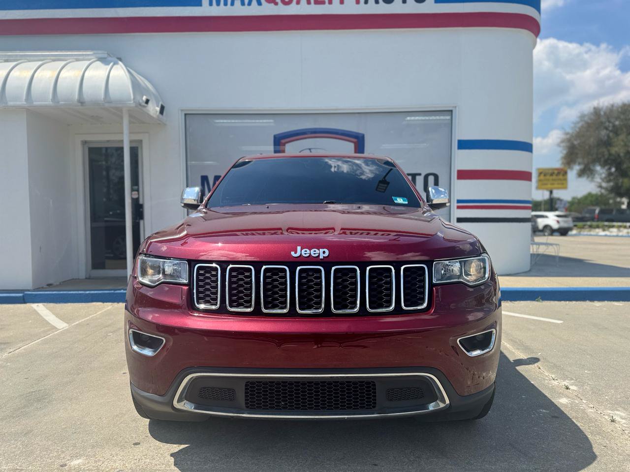 Used 2020 Jeep Grand Cherokee Limited AWD/4WD image 7