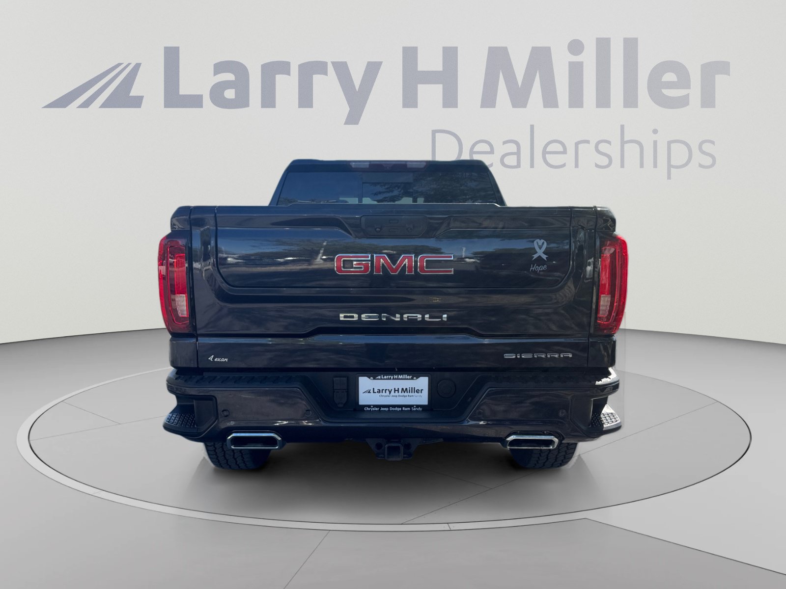 Used 2022 GMC Sierra 1500 Denali w/ Denali Carbonpro Edition AWD/4WD image 4