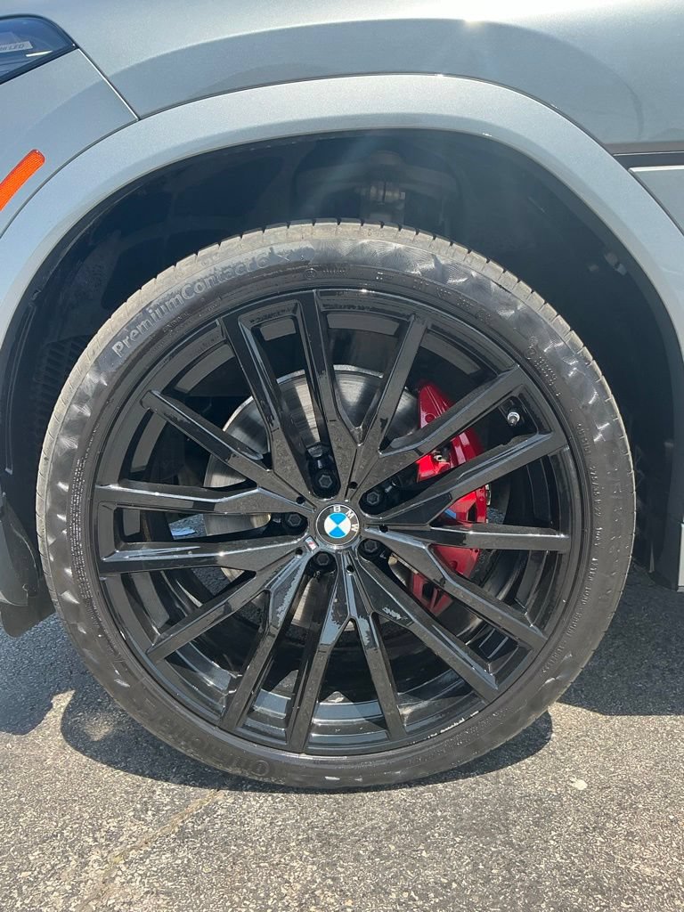 Used 2024 BMW X6 xDrive40i w/ M Sport Professional Package AWD/4WD image 12