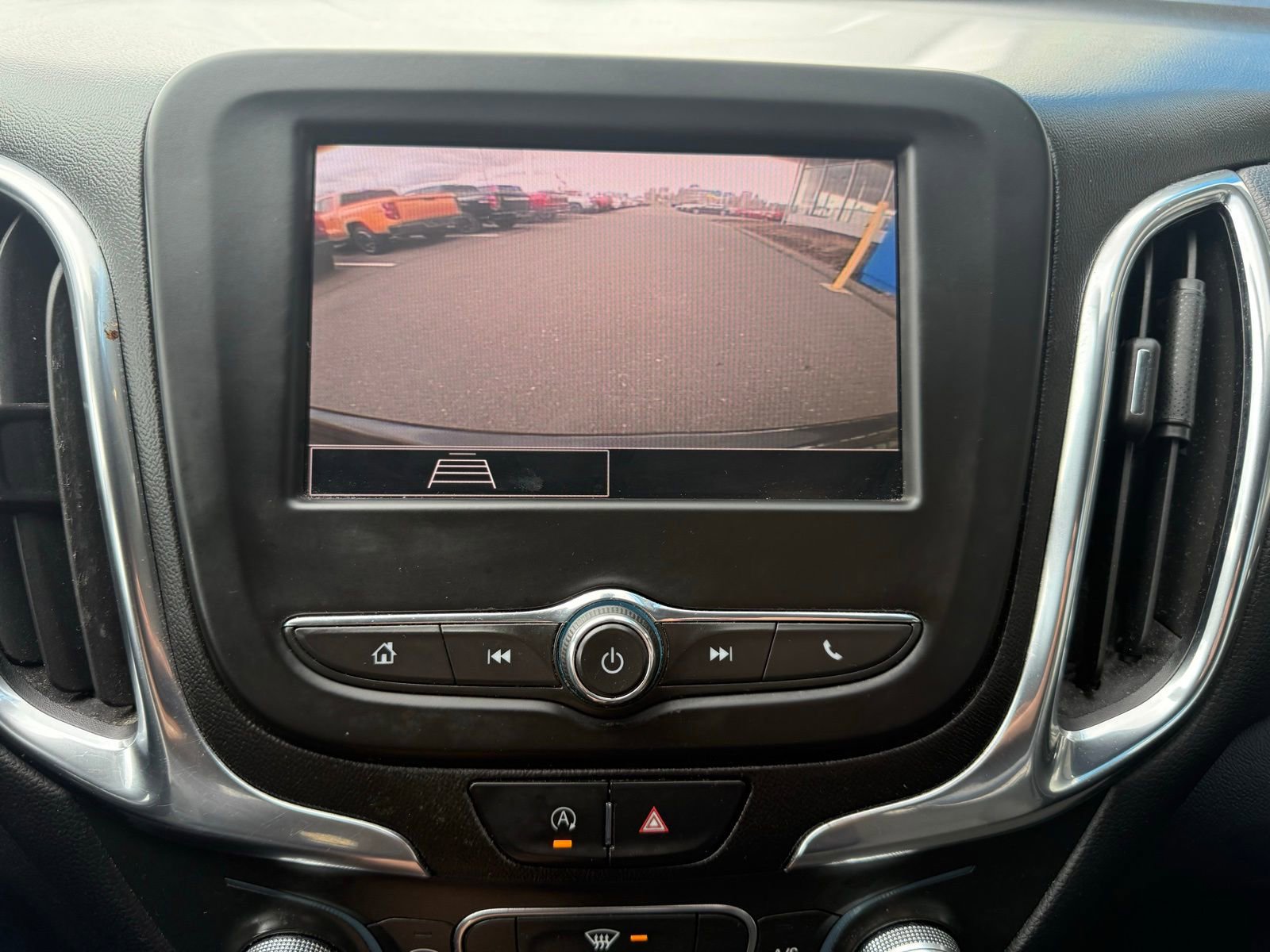 Used 2022 Chevrolet Equinox LT FWD image 23