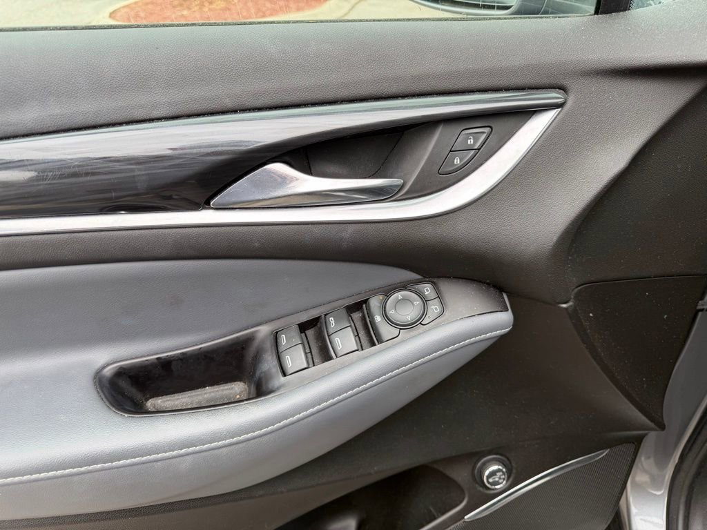 Used 2020 Buick Enclave Essence FWD image 24