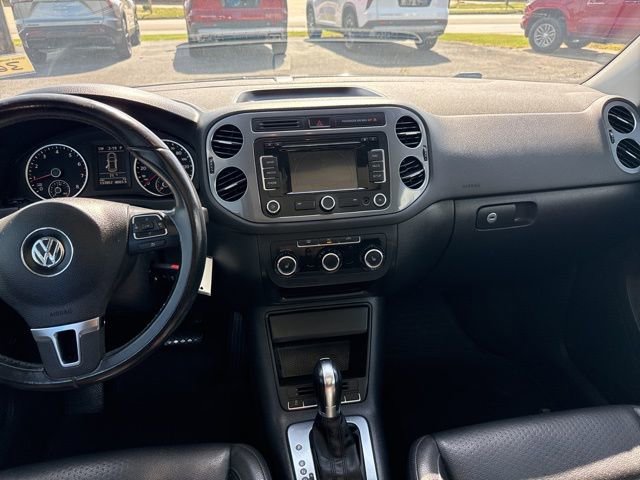 Used 2012 Volkswagen Tiguan S image 20