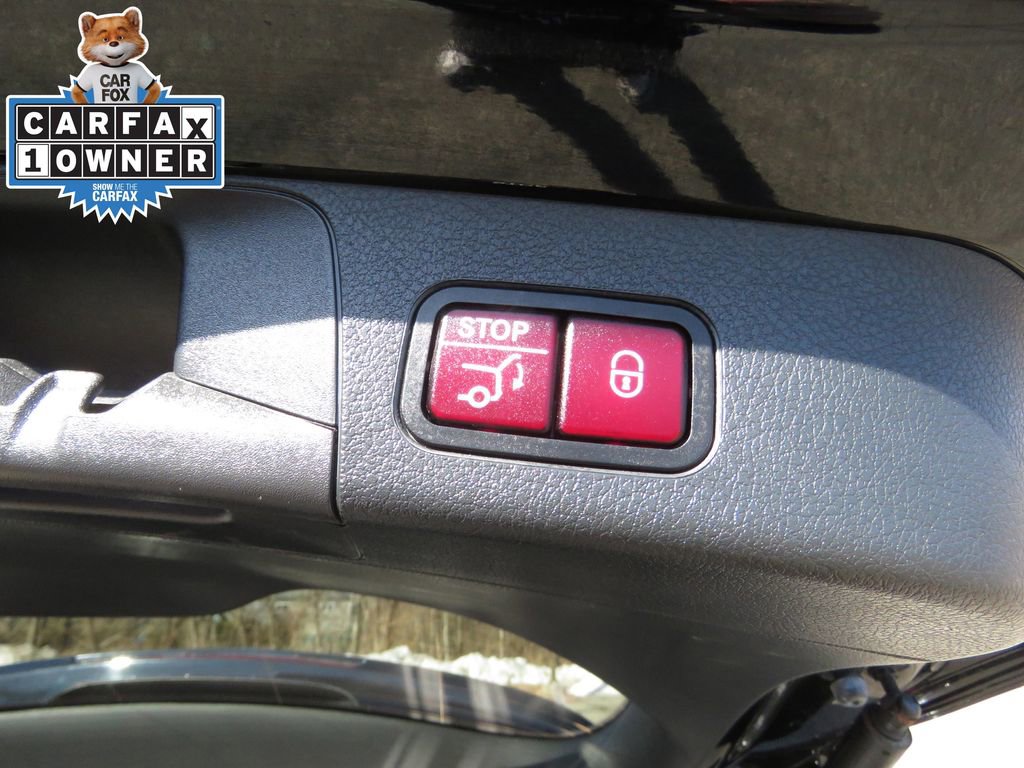 Used 2021 Mercedes-Benz GLB 250 4MATIC image 18