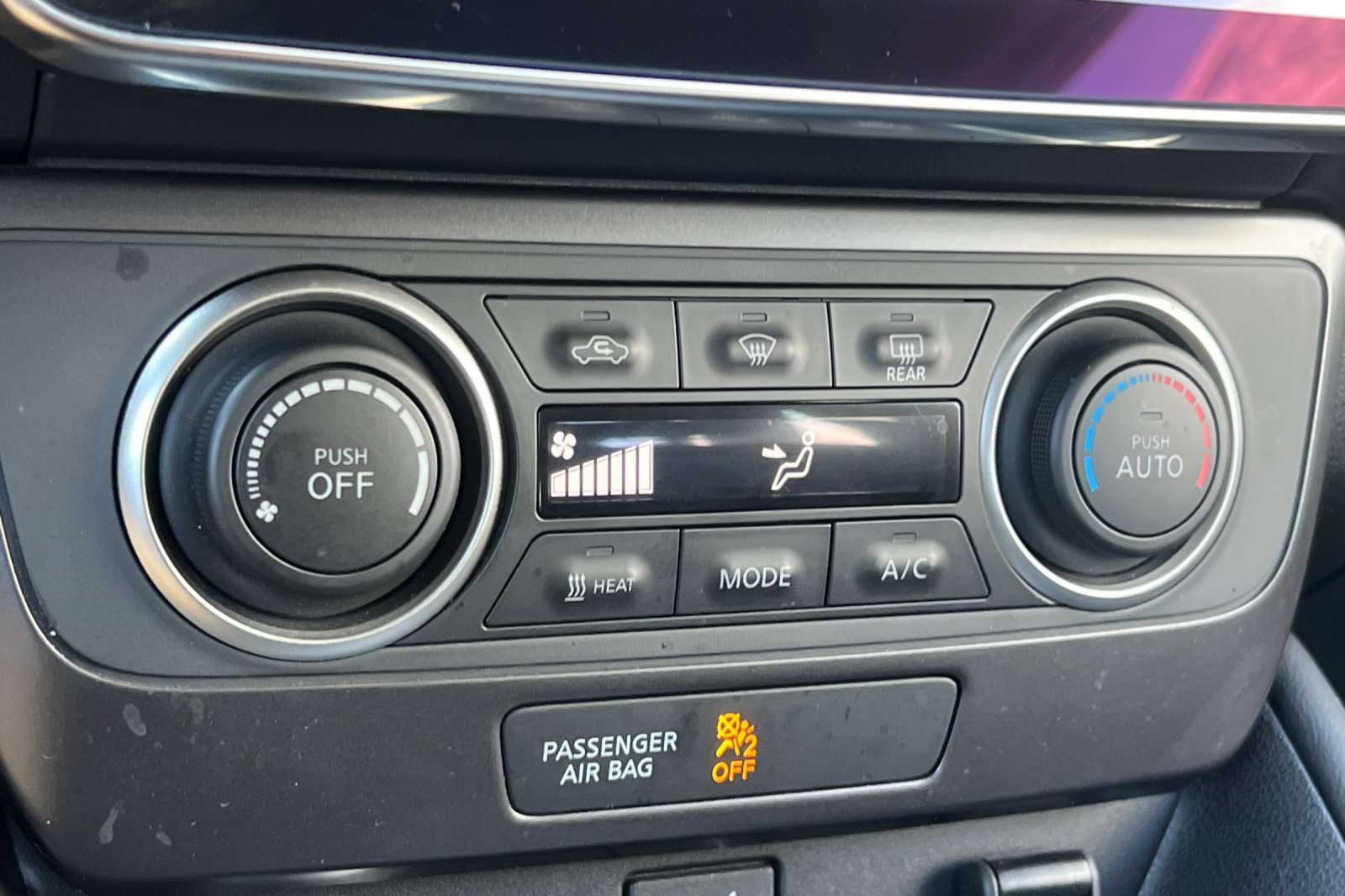 Certified 2025 Nissan Leaf S FWD image 23