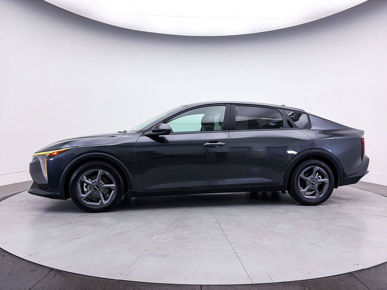 Used 2025 Kia K4 FWD image 37