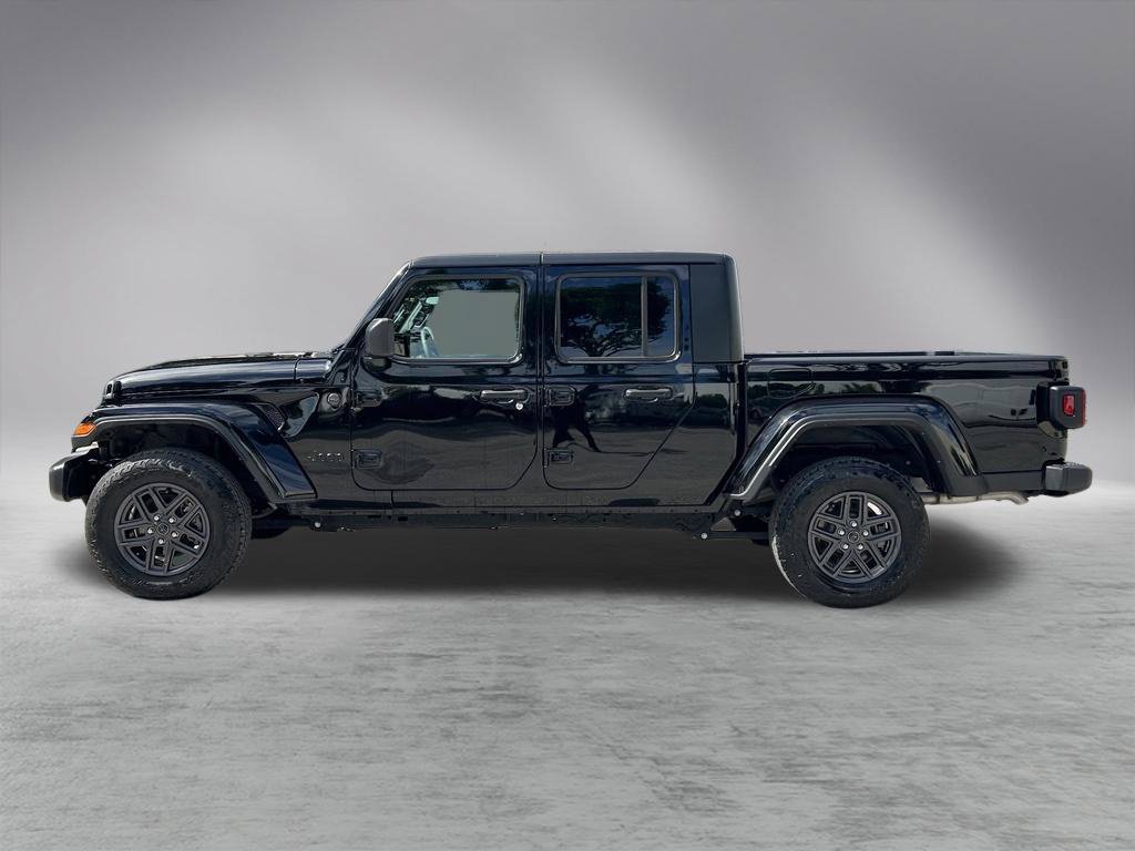 Certified 2025 Jeep Gladiator Sport AWD/4WD image 8
