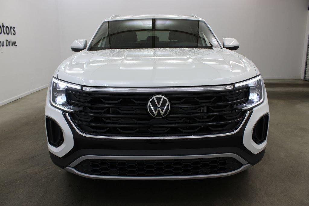 New 2026 Volkswagen Atlas Cross Sport SE FWD image 7