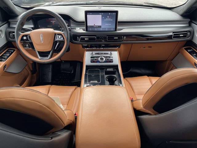 Certified 2024 Lincoln Aviator Black Label w/ Jet Package AWD/4WD image 16