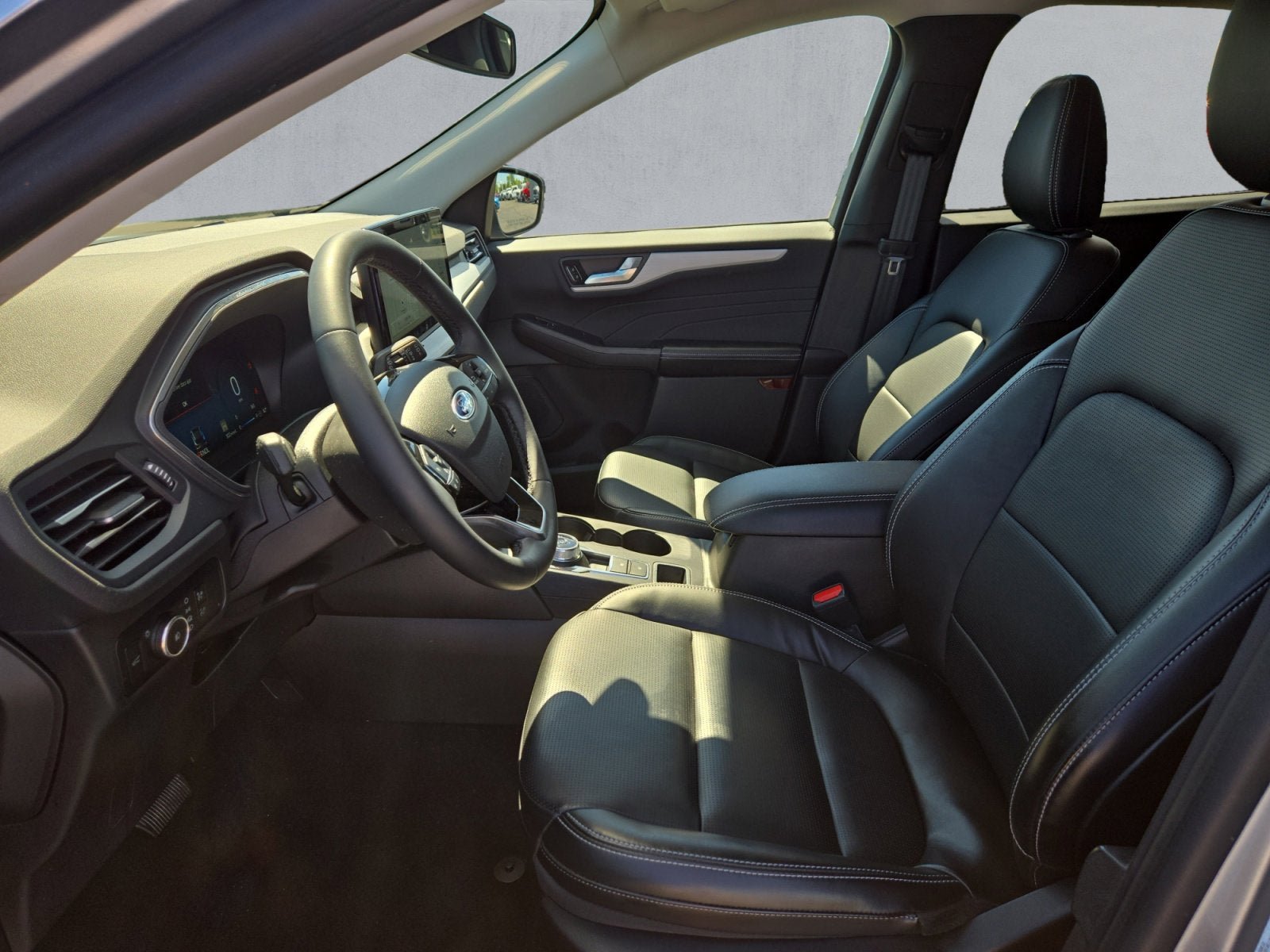 Used 2023 Ford Escape Platinum AWD/4WD image 11