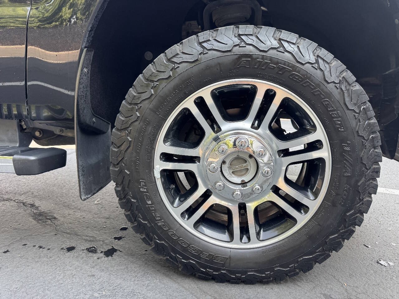 Used 2014 Ford F350 Platinum w/ FX4 Off-Road Package AWD/4WD image 22