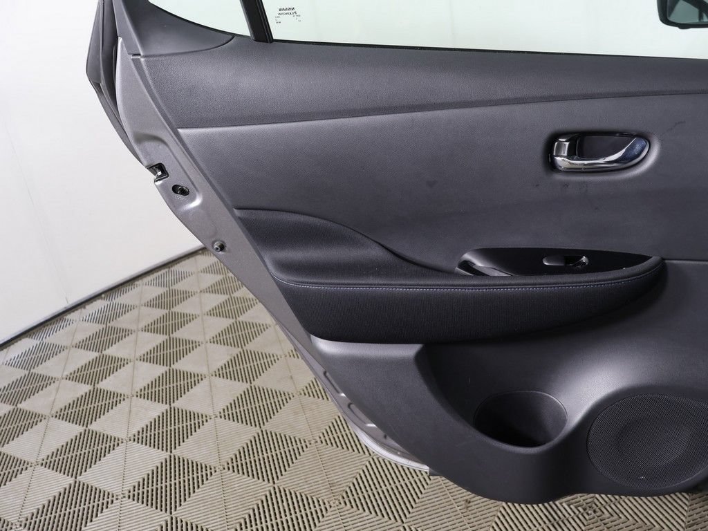 Used 2022 Nissan Leaf SV Plus FWD image 22