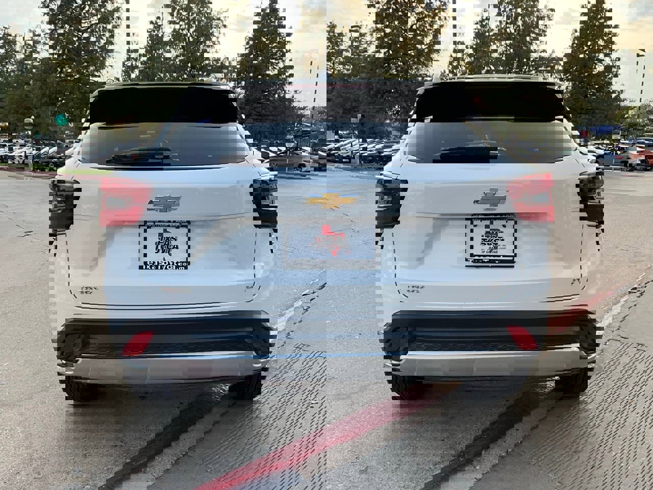 Used 2025 Chevrolet Trax LT image 7