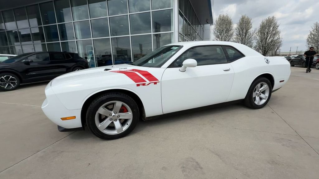 Used 2013 Dodge Challenger R/T image 4