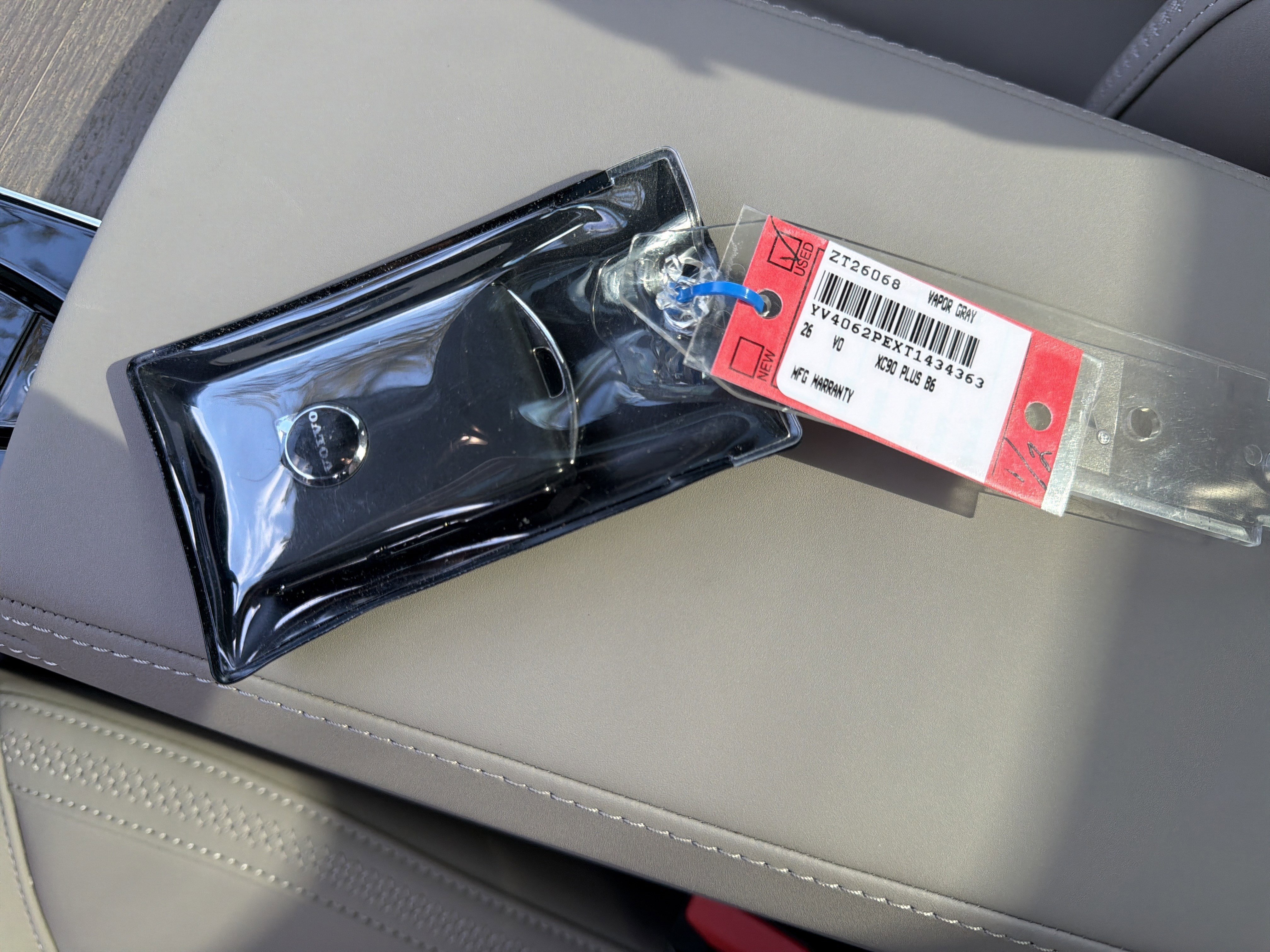 Used 2026 Volvo XC90 B6 Plus w/ Protection Package Premier image 38