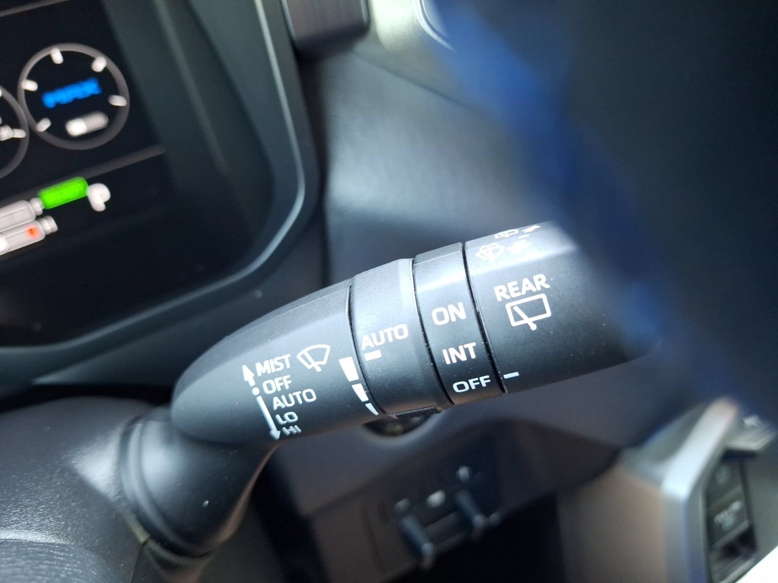 Used 2025 Toyota Sequoia Platinum AWD/4WD image 23