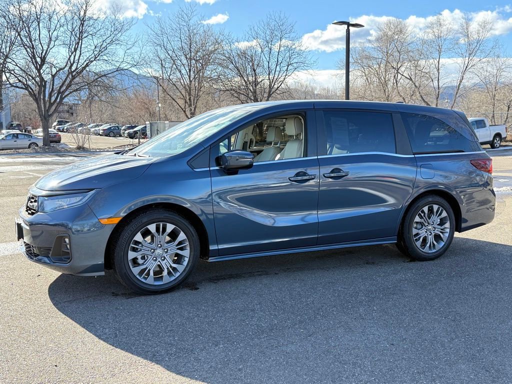 Certified 2026 Honda Odyssey Touring image 8