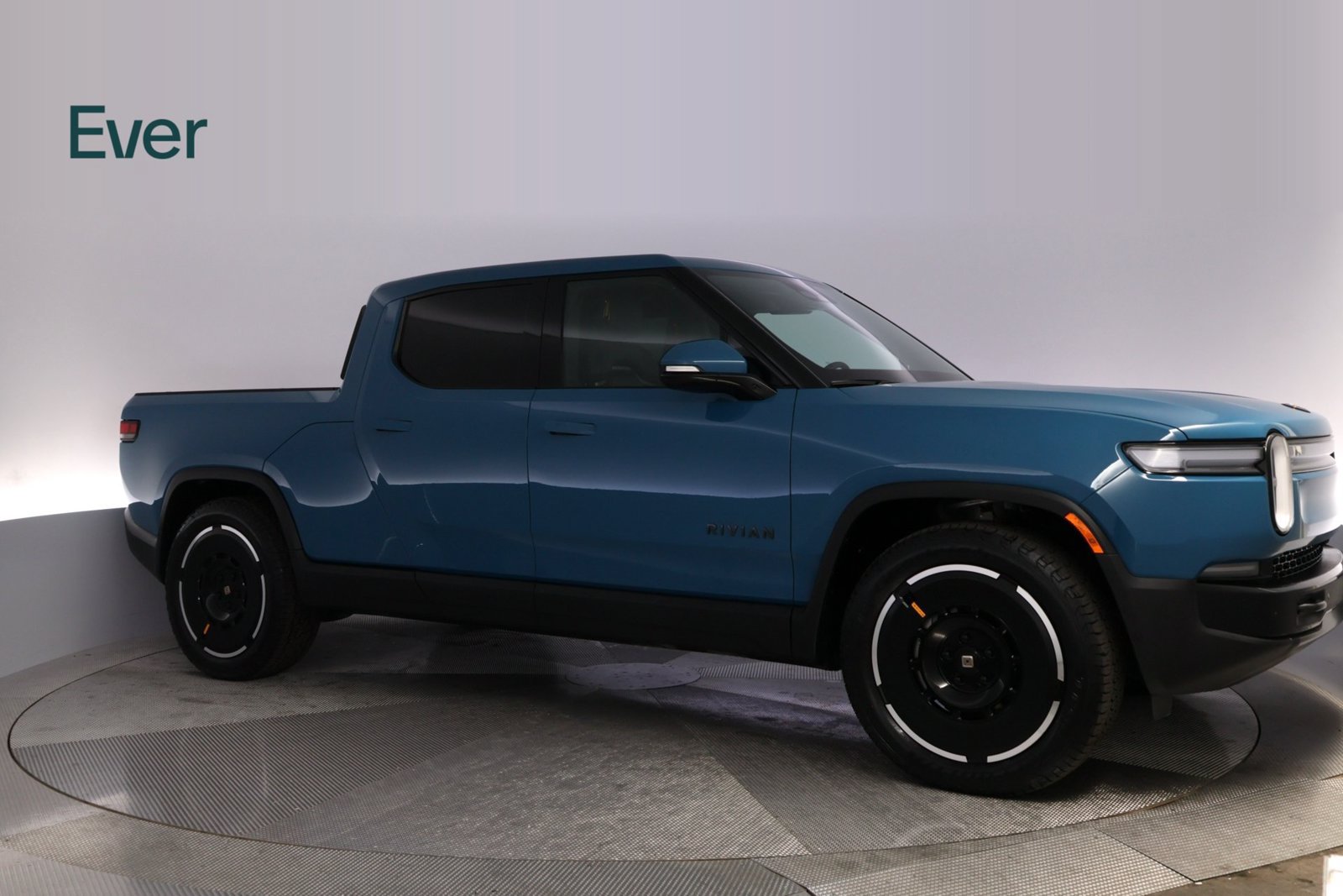 Used 2025 Rivian R1T Adventure Dual AWD/4WD image 14