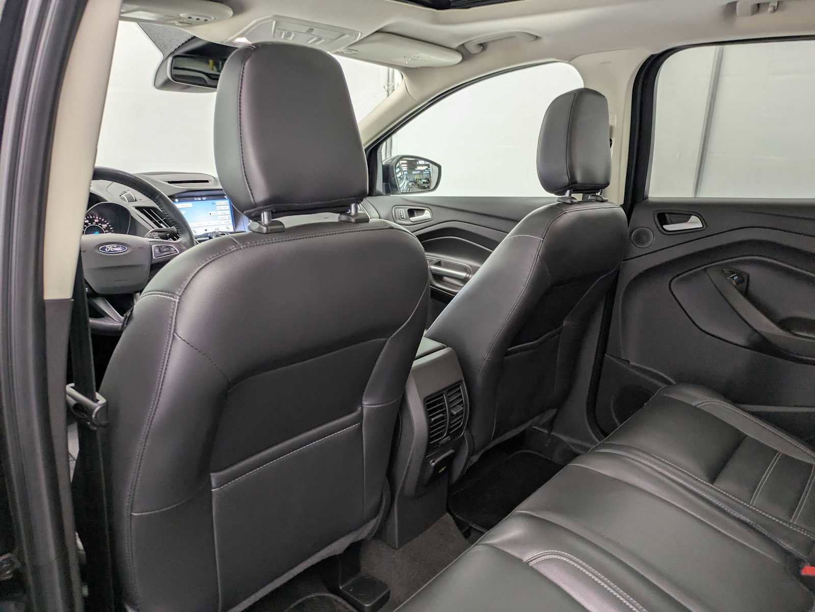 Used 2018 Ford Escape Titanium w/ Ford Safe & Smart Package image 19