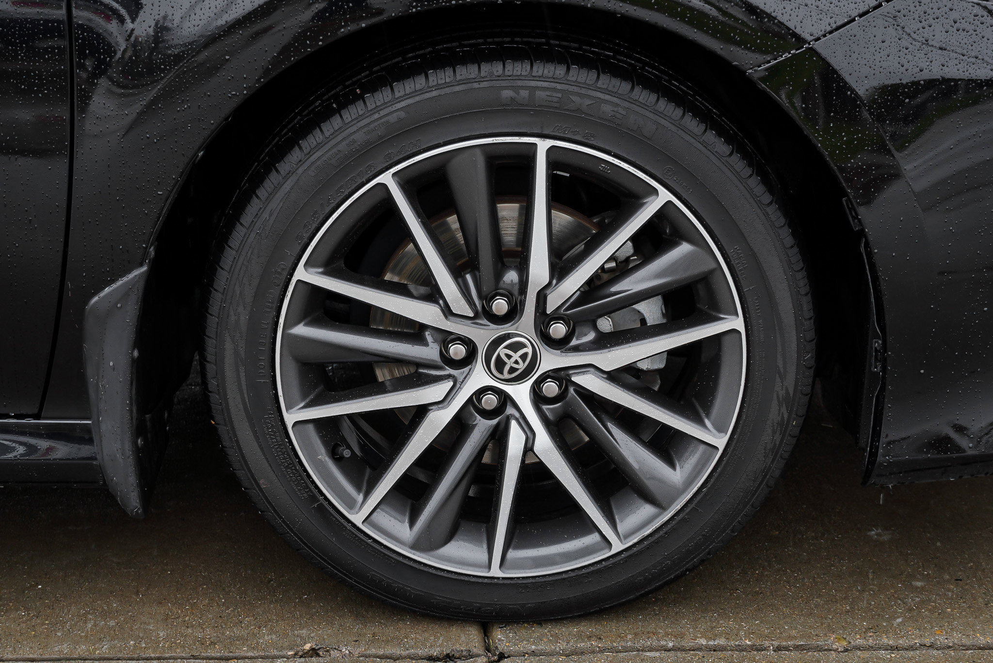 Certified 2021 Toyota Camry XLE AWD/4WD image 10