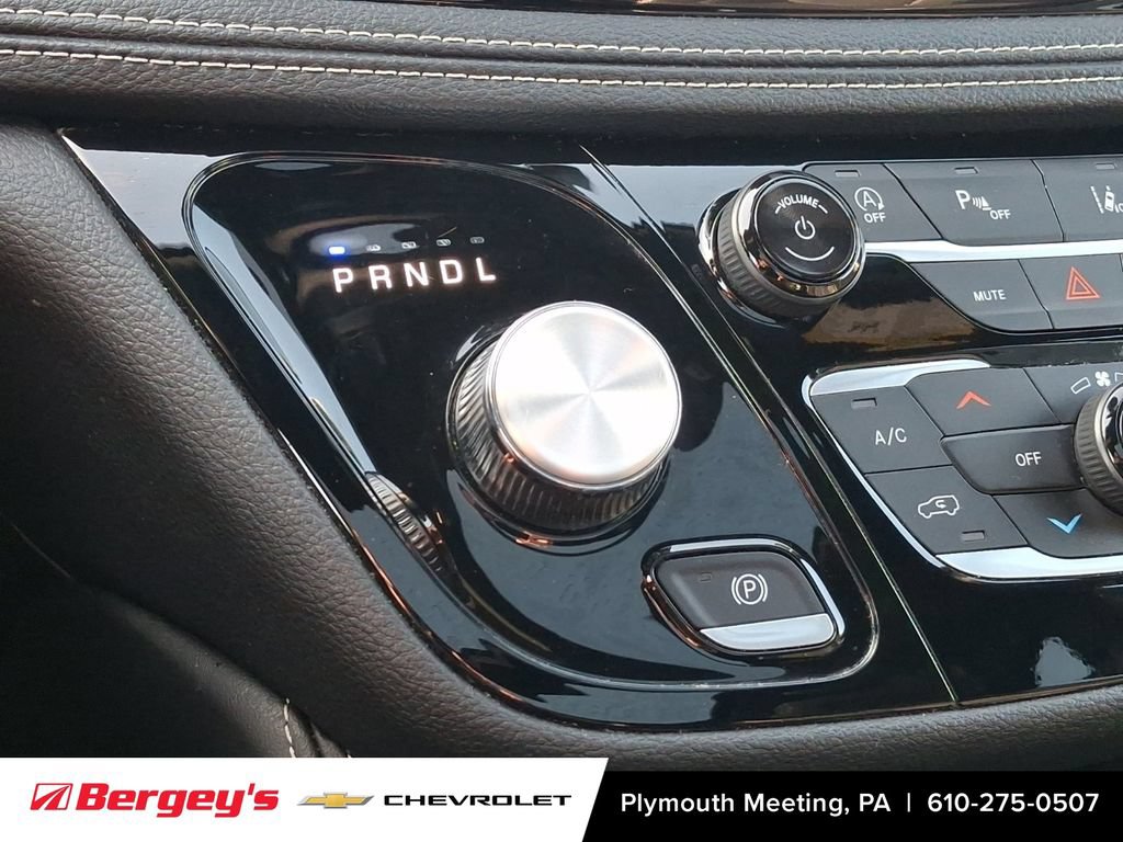 Used 2026 Chrysler Pacifica Limited w/ S Appearance Package FWD image 19