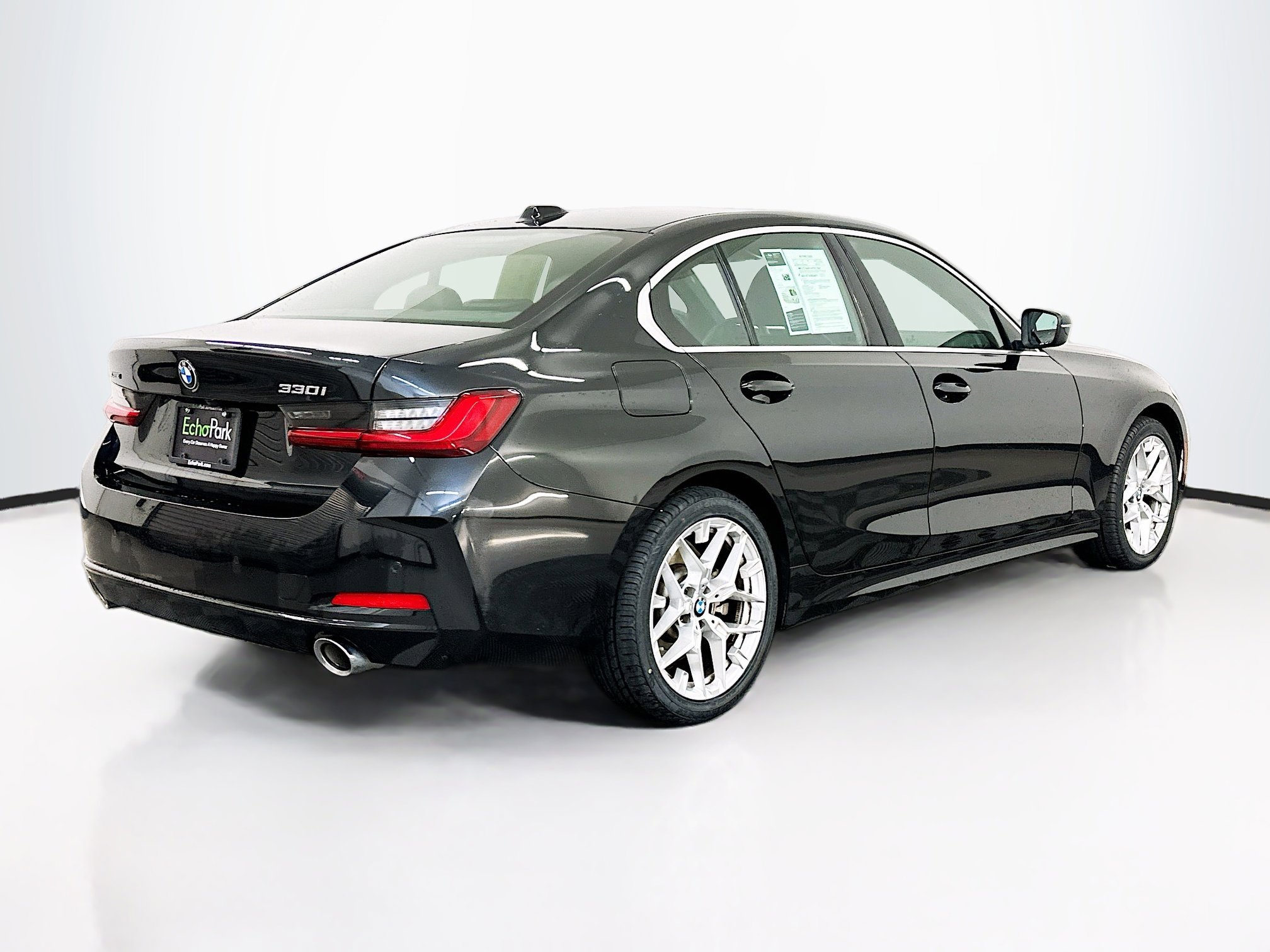 Used 2025 BMW 330i xDrive Sedan image 9