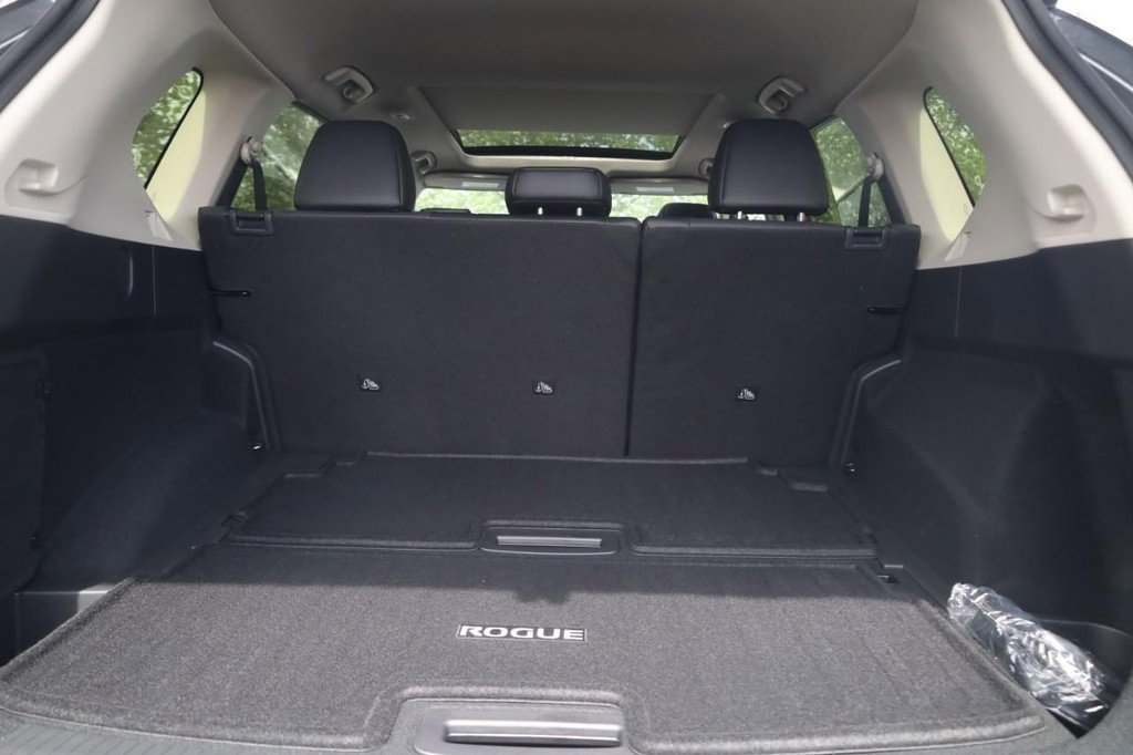 New 2026 Nissan Rogue Platinum image 25