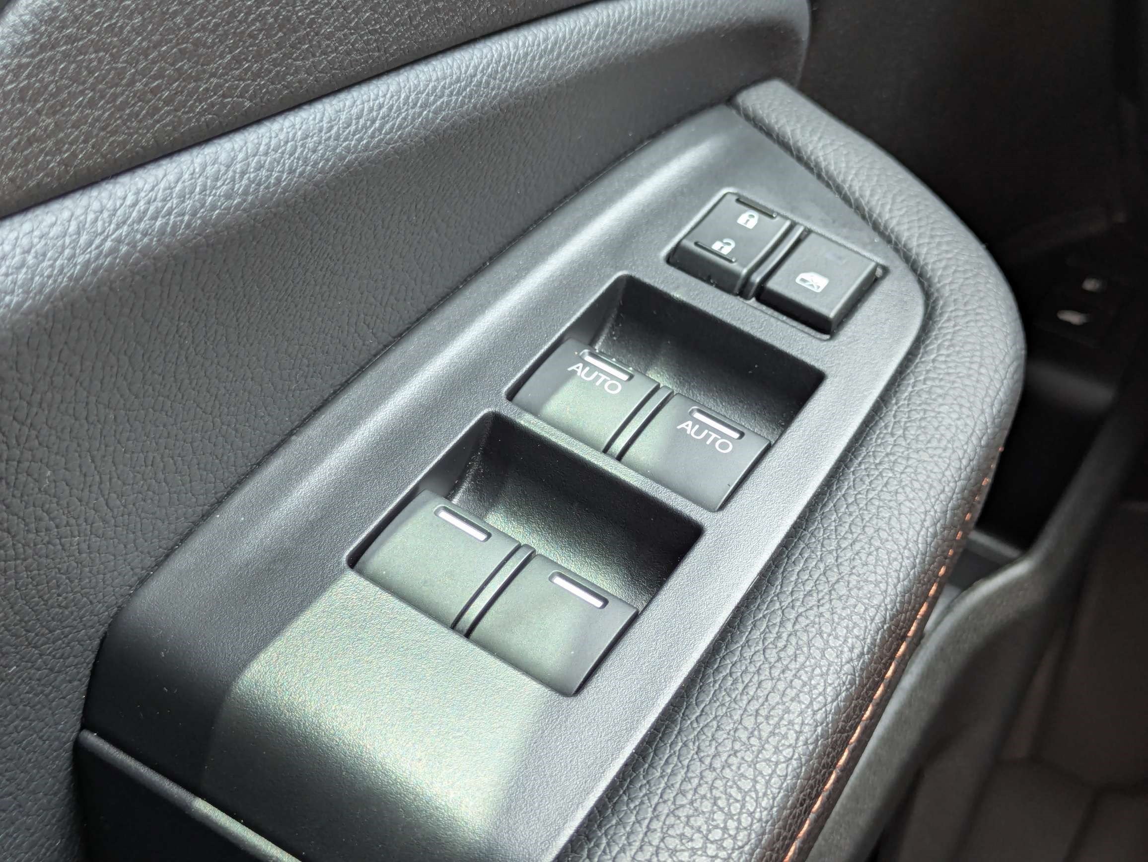 Certified 2024 Honda Passport TrailSport image 32