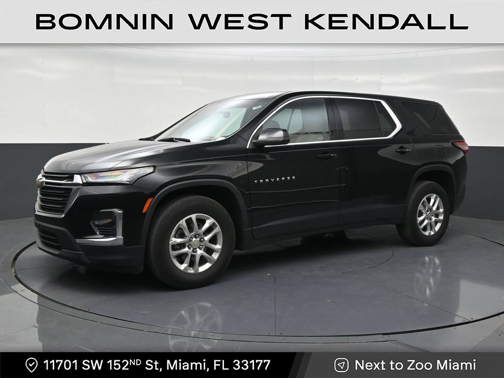 Used 2023 Chevrolet Traverse LS FWD image 1