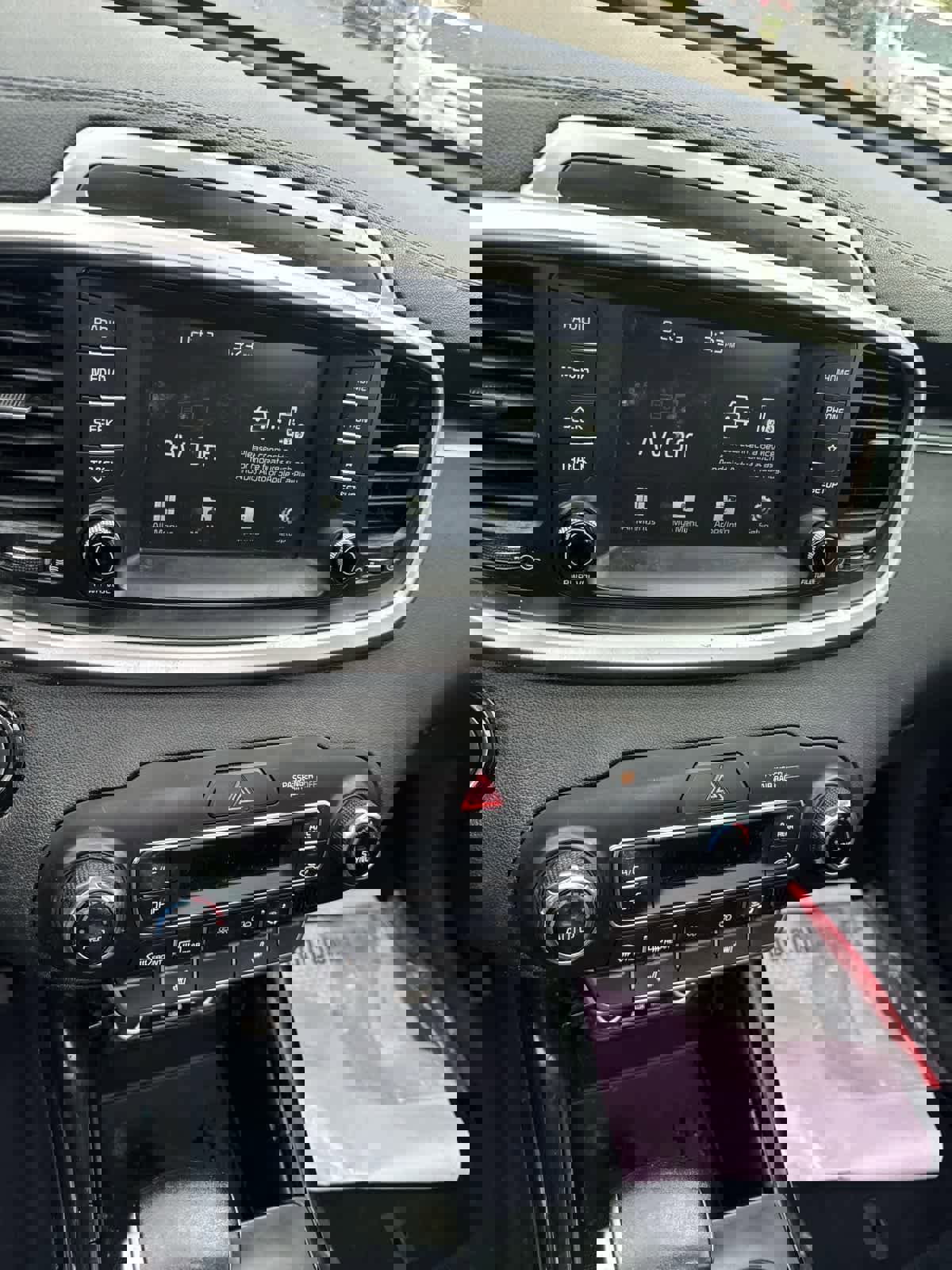 Used 2020 Kia Sorento EX image 47