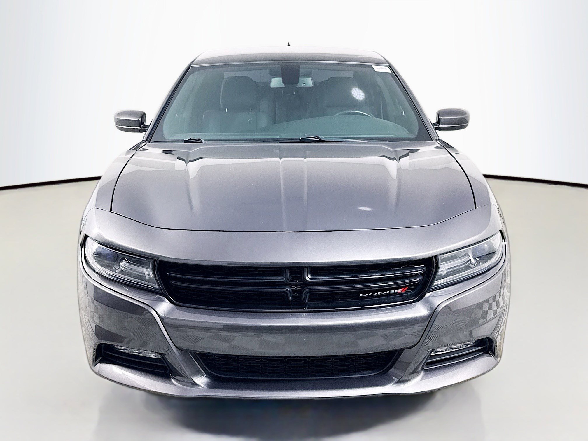 Used 2018 Dodge Charger R/T image 2