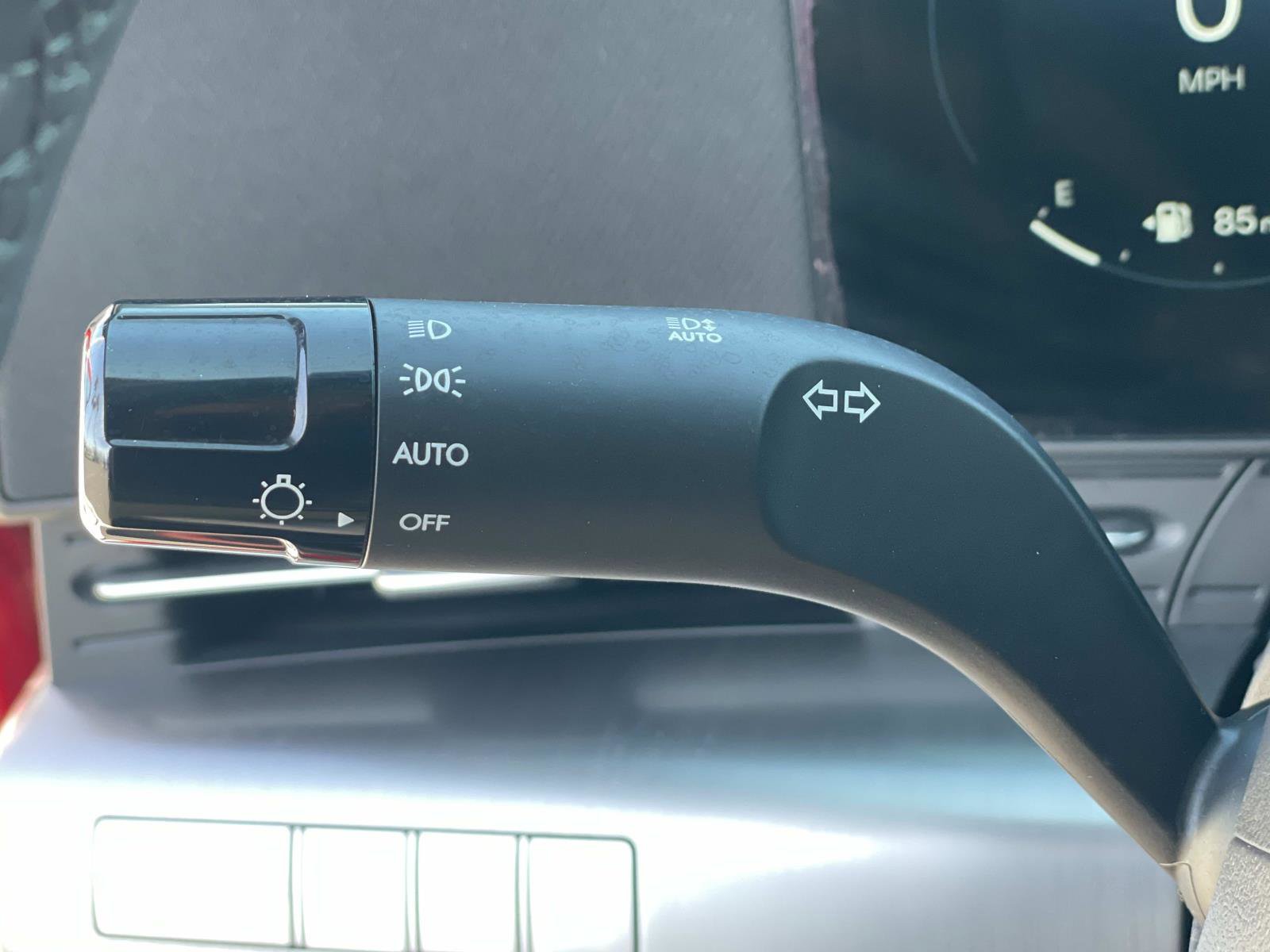 Certified 2025 Hyundai Kona SEL image 18