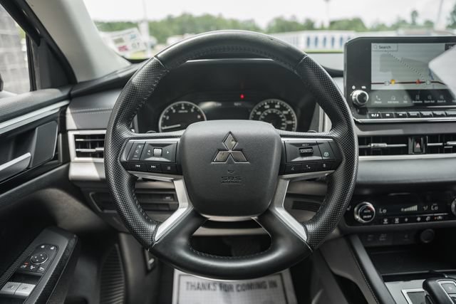 Used 2024 Mitsubishi Outlander SE FWD image 34