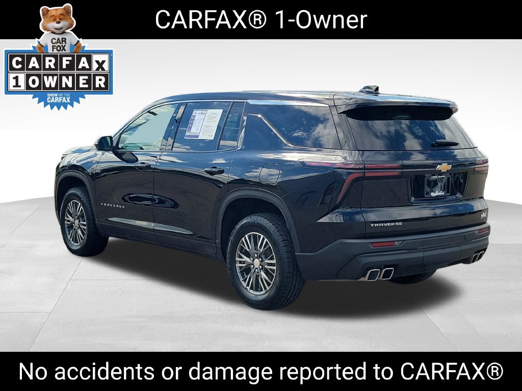 Used 2024 Chevrolet Traverse LS FWD image 4