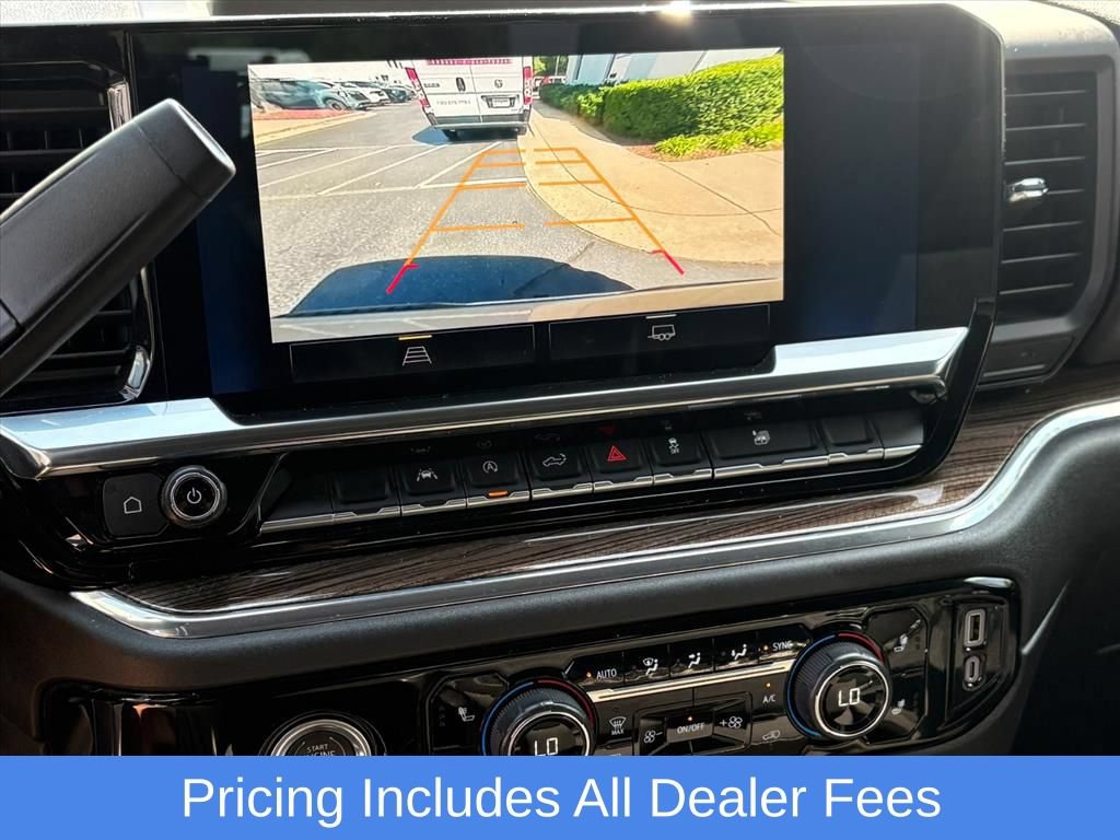 Used 2024 Chevrolet Silverado 1500 LT AWD/4WD image 10