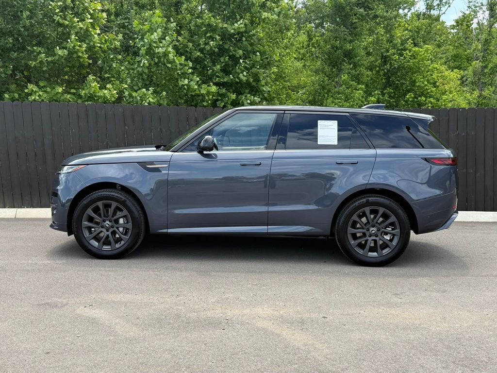 Used 2025 Land Rover Range Rover Sport Dynamic SE AWD/4WD image 2