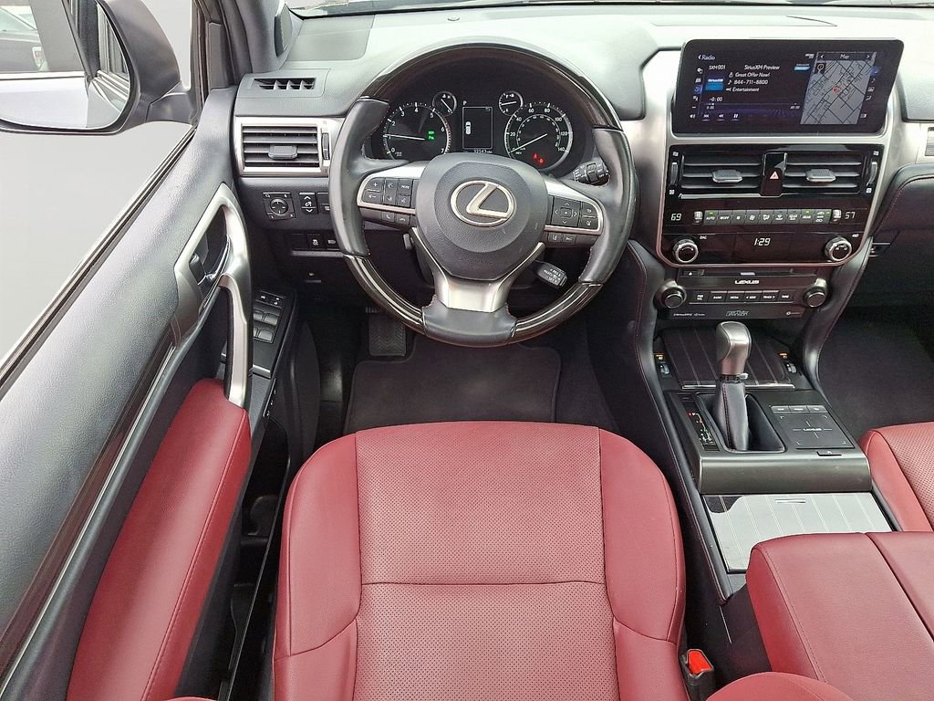 Used 2023 Lexus GX 460 Premium w/ Accessory Package image 12