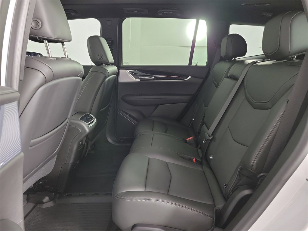 Certified 2025 Cadillac XT6 Premium Luxury w/ Technology Package image 12