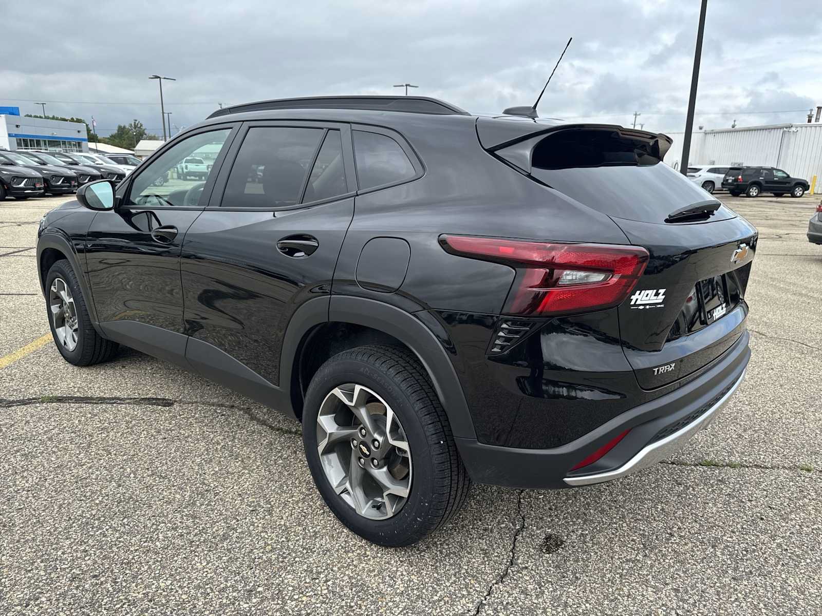 Certified 2025 Chevrolet Trax LT FWD image 6