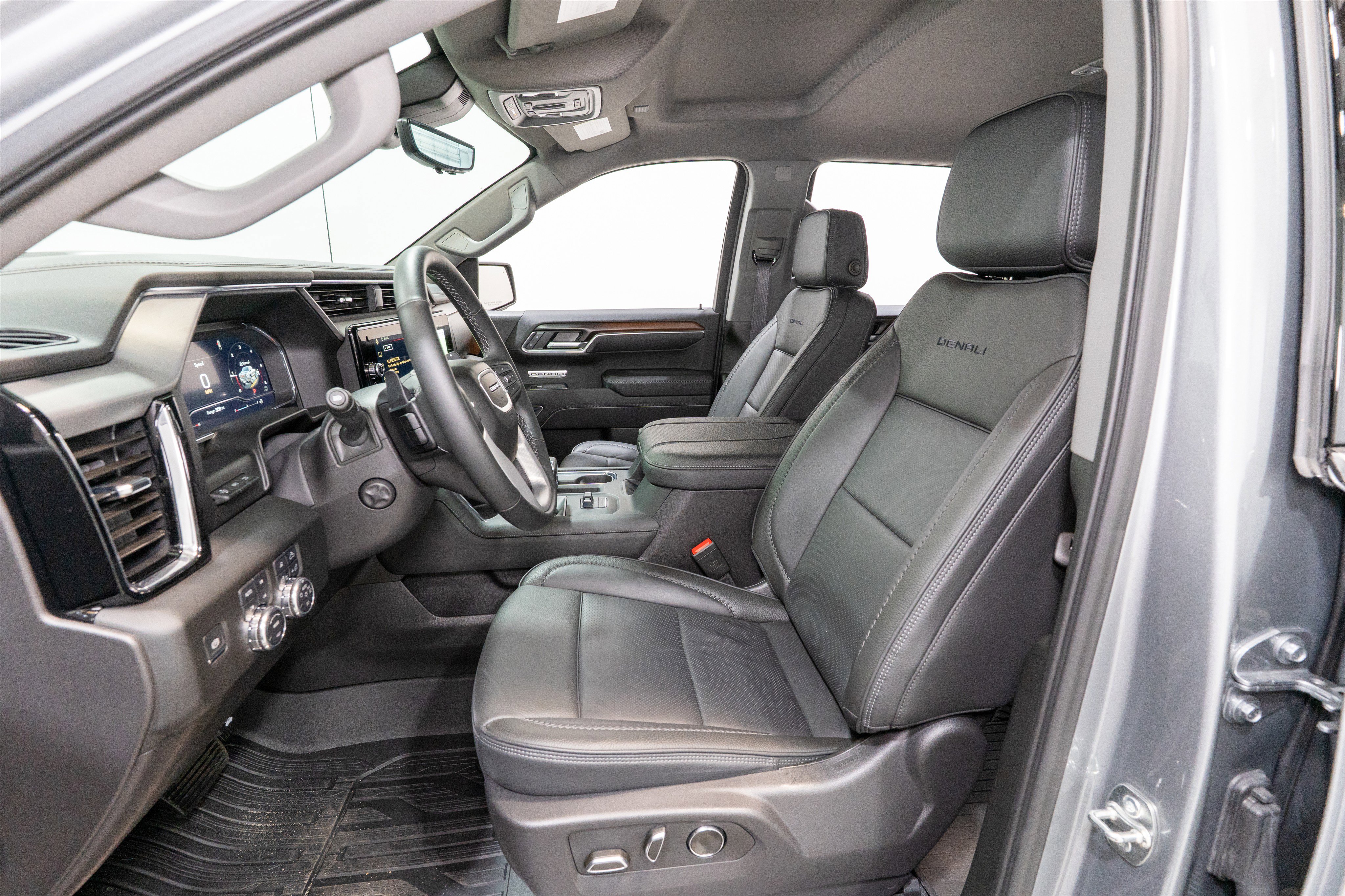 Used 2025 GMC Sierra 1500 Denali w/ Technology Package image 20