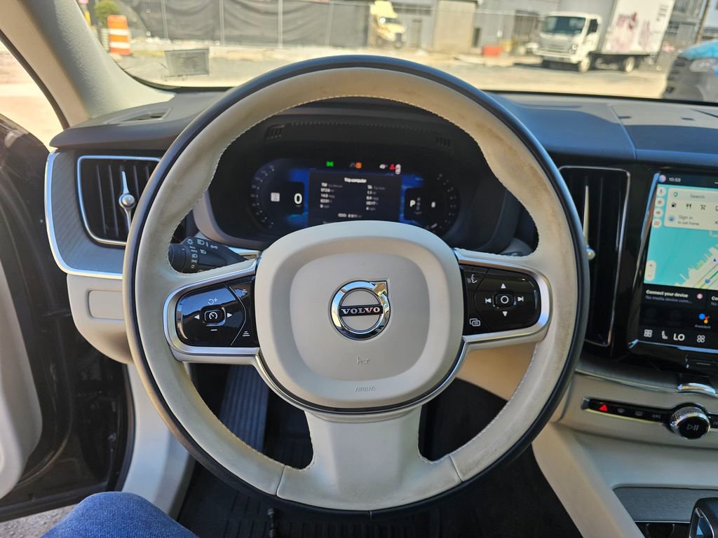 Certified 2023 Volvo XC60 B5 Plus w/ Protection Package Premier AWD/4WD image 21