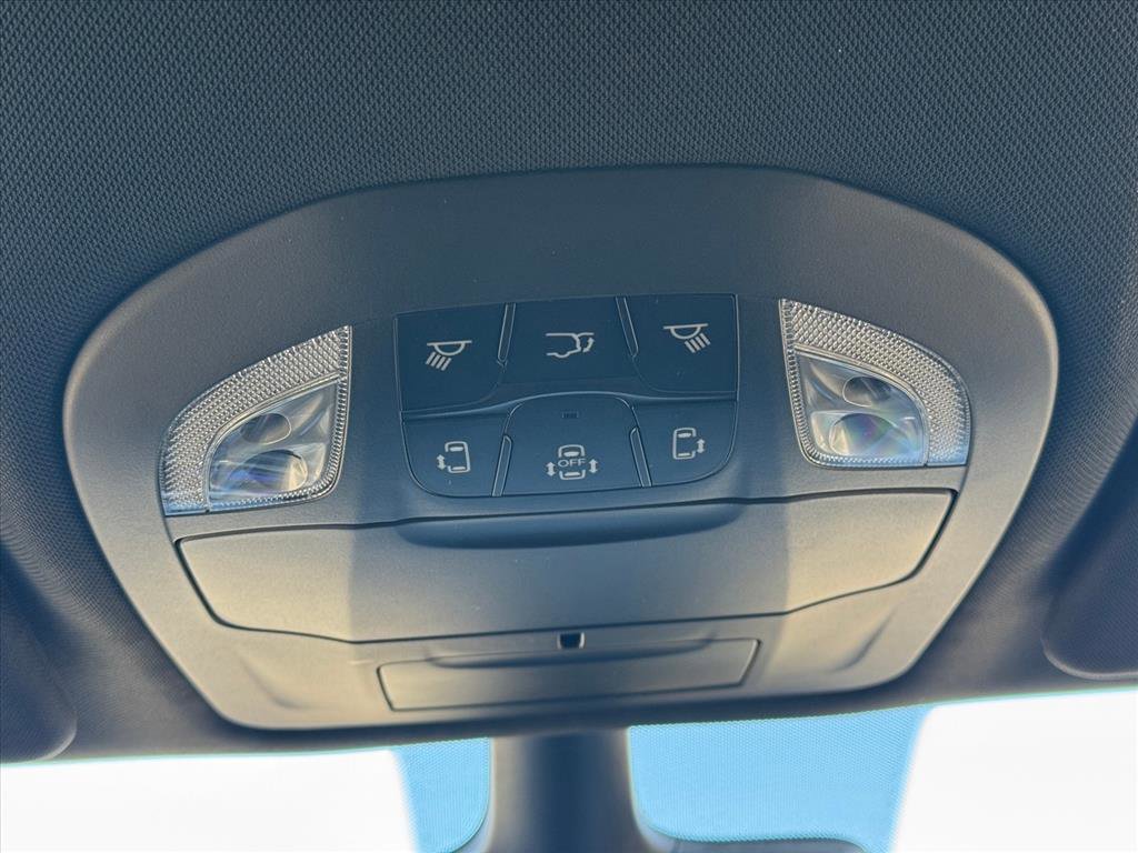 New 2026 Chrysler Pacifica Select AWD/4WD image 17