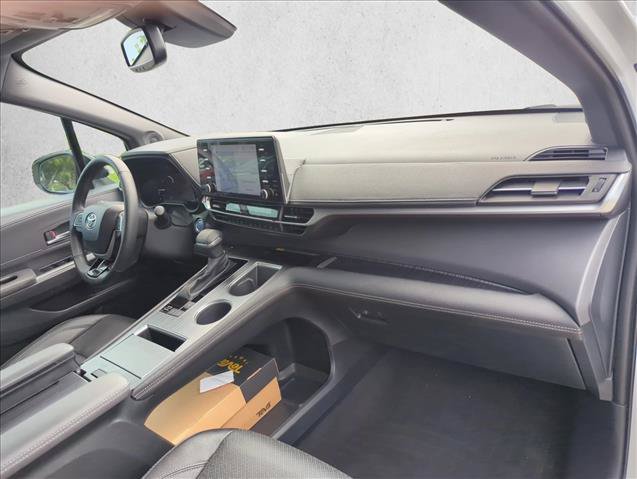 Certified 2023 Toyota Sienna XSE AWD/4WD image 28