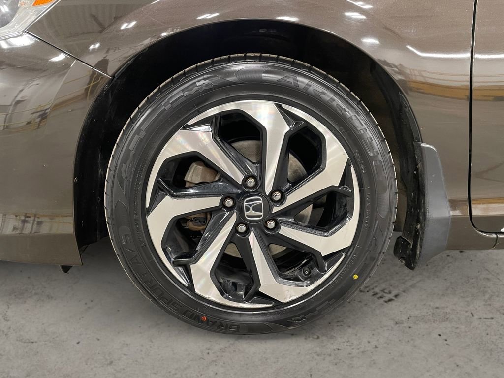 Used 2017 Honda Accord EX-L image 14