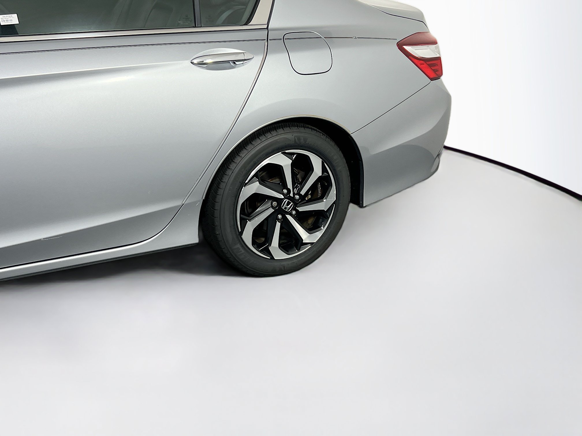 Used 2016 Honda Accord EX-L image 31