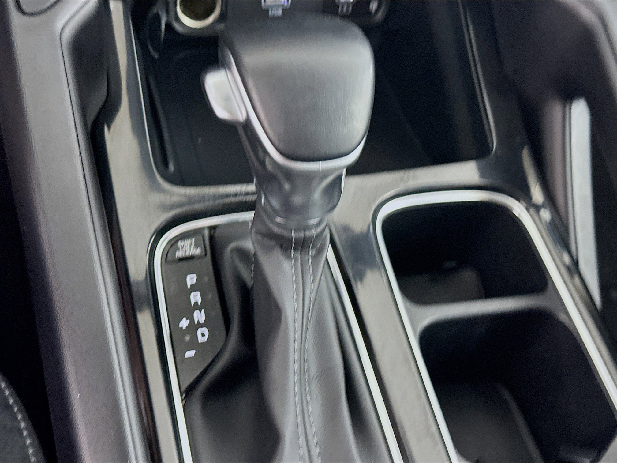Used 2025 Kia Telluride S image 25