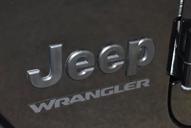 Used 2023 Jeep Wrangler Sport image 33