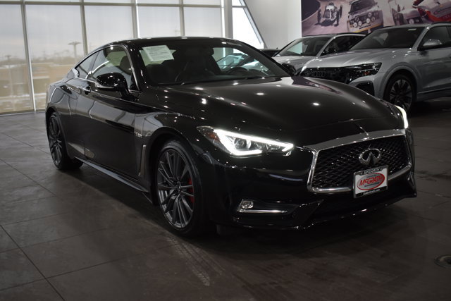 Used 2017 INFINITI Q60 Red Sport 400 image 5
